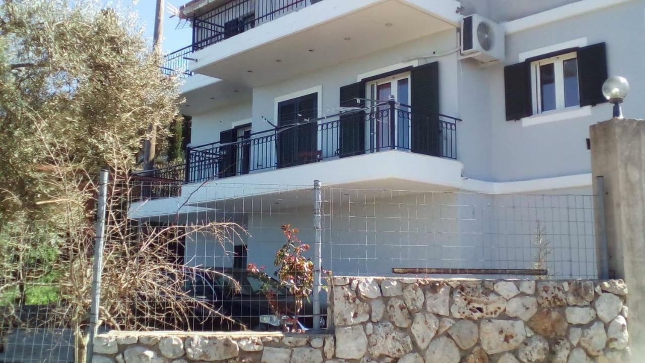Hotel Monika Lefkada Tsoukaládhes Exterior foto